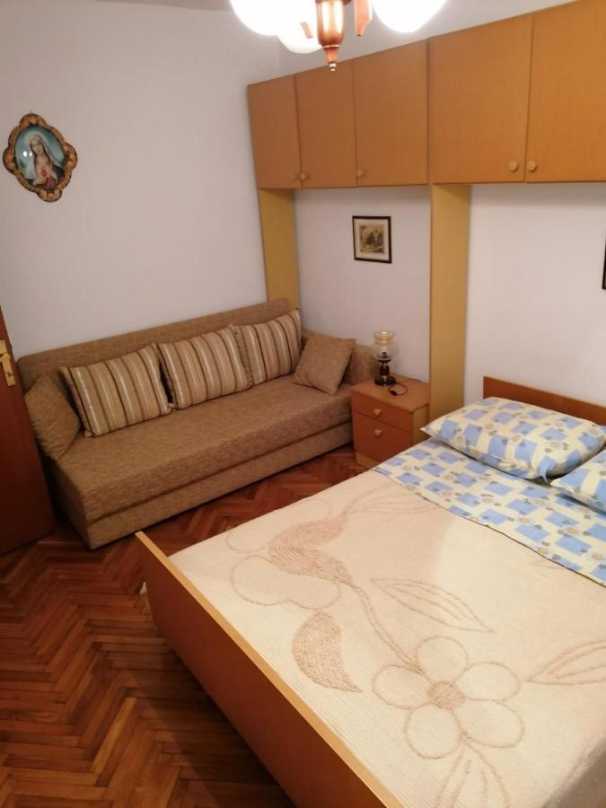 Ester Apartments Sveti Ivan  エクステリア 写真